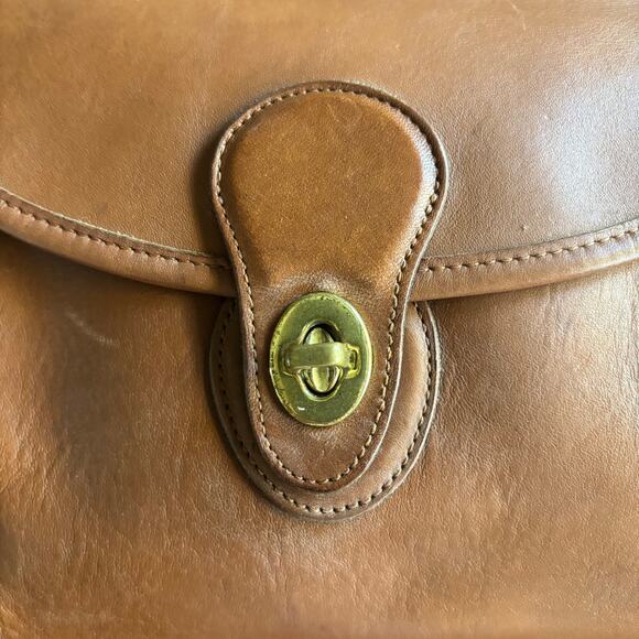 COACH | Vintage Devon 9908 British Tan Leather Cross Body Bag Brown - Picture 5 of 8